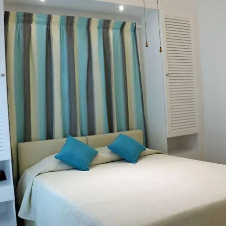 Hotel Spiros & Hiroko - Adults Only Perissa (Santorini)