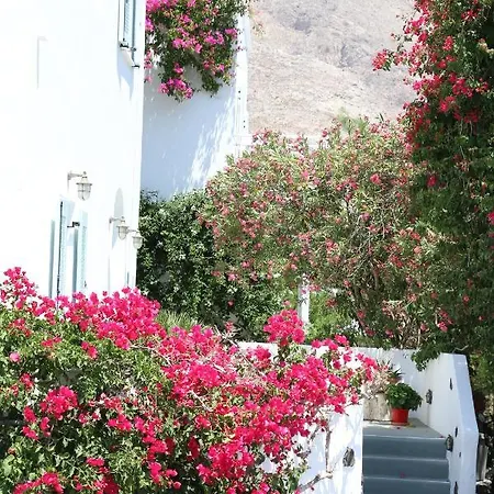 Spiros & Hiroko - Adults Only Hotel