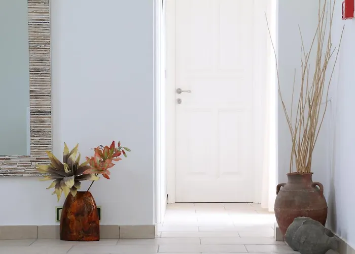 Spiros & Hiroko - Adults Only 2* Períssa