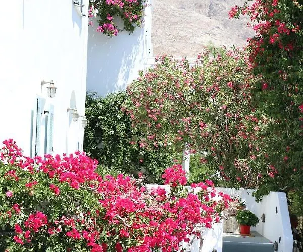 Spiros & Hiroko - Adults Only Hotel