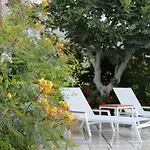 Spiros & Hiroko - Adults Only Περίσσα