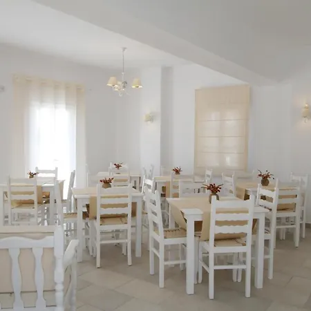 Spiros & Hiroko - Adults Only Hotel Períssa