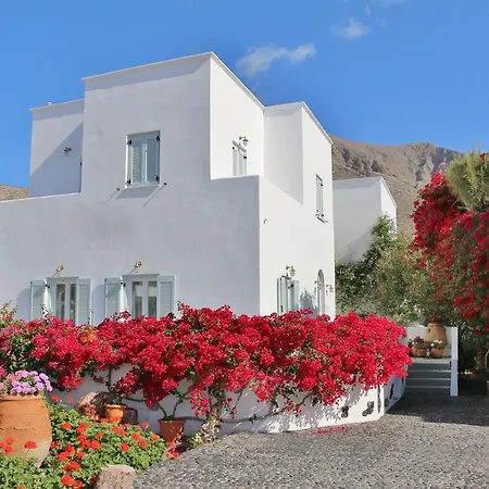 Spiros & Hiroko - Adults Only Hotel